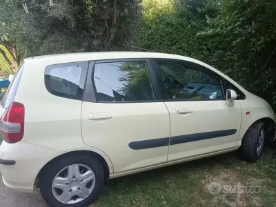 Usata Honda Jazz 78 CV (57 kW) 2003 Utilitaria