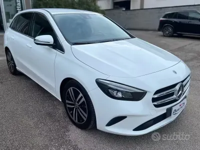 Begagnad Mercedes B200 150 HK (110 kW) 2021 Vit Minibuss