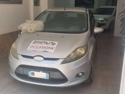 Usata Ford Fiesta 68 CV (50 kW) 2009 Berlina