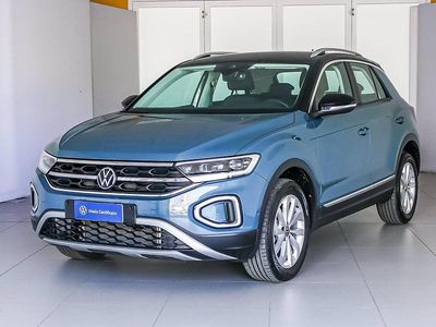 Usata VW T-Roc Style 116 CV (85 kW) 2025 Petroleum blue metallizzato nero SUV