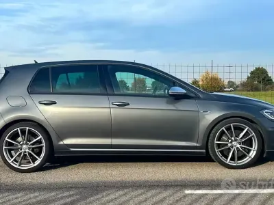 Usata VW Golf VII R 310 CV (228 kW) 2017 Grigio Berlina