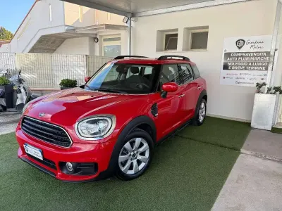 Usata Mini One D Countryman 116 CV (85 kW) 2019 Rosso SUV