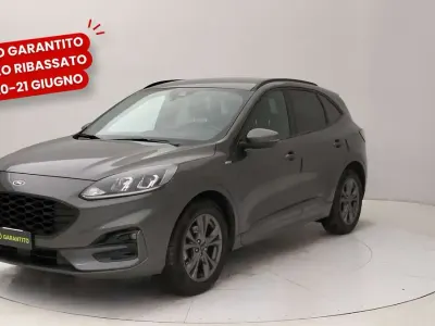 Usata Ford Kuga ST-Line 120 CV (88 kW) 2022 Grigio SUV