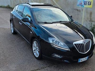 Usata Lancia Delta 120 CV (88 kW) 2010 Nero Utilitaria