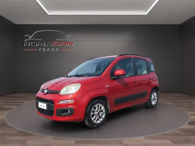 Usata Fiat Panda Lounge 69 CV (50 kW) 2012 Rosso Utilitaria