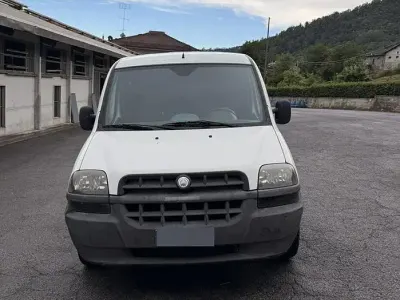Usata Fiat Doblò 65 CV (47 kW) 2004 Bianco Monovolume