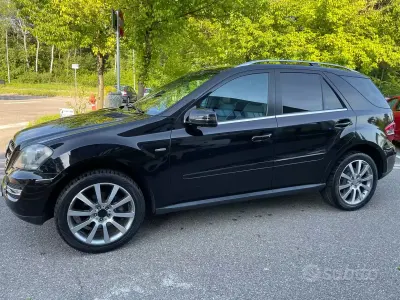 Usata Mercedes ML350 Premium 204 CV (150 kW) 2012 Nero SUV