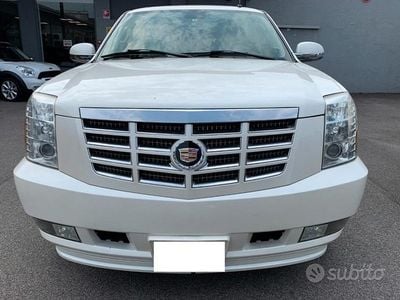 Usata Cadillac Escalade 409 CV (300 kW) 2008 Bianco SUV