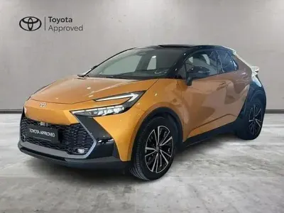 Usata Toyota C-HR Lounge 223 CV (164 kW) 2024 Giallo SUV