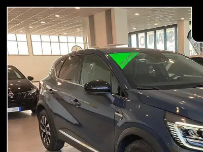 Usata Renault Captur Techno 160 CV (117 kW) 2023 Blu SUV