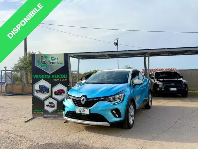Usata Renault Captur Intens 160 CV (117 kW) 2021 Blu SUV
