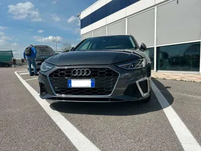 Usata Audi A4 S-Line 190 CV (139 kW) 2019 Grigio Station wagon