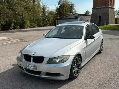 Usata BMW 320 Efficient Dynamics 177 CV (130 kW) 2008 Grigio Berlina