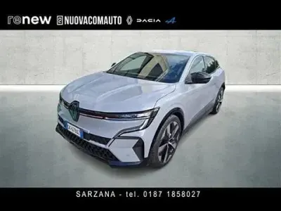 Usata Renault Megane E-Tech Techno 161 kW (220 CV) 2022 Grigio chiaro Utilitaria