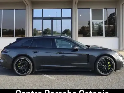 Usata Porsche Panamera S E-Hybrid Sport Turismo 330 CV (242 kW) 2020 Grigio Berlina