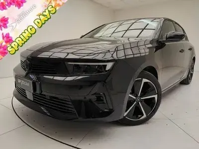 Usado Opel Astra S 131 HP (96 kW) 2025 Preto Citadino