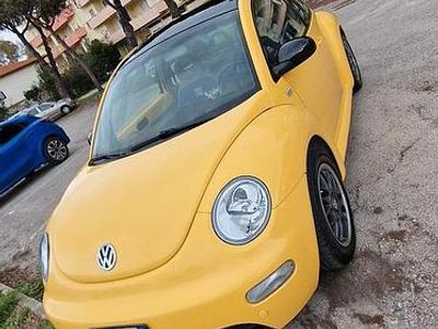Usata VW New Beetle 90 CV (66 kW) 2001 Giallo Utilitaria