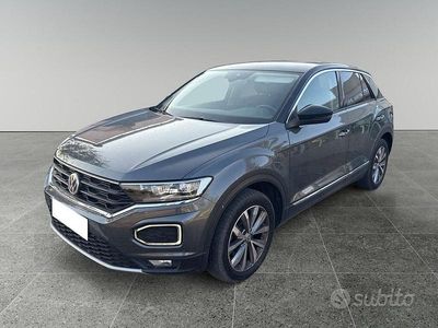 Usata VW T-Roc Style 150 CV (110 kW) 2018 Grigio SUV