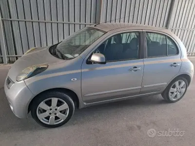 Gebraucht Nissan Micra 78 PS (57 kW) 2010 Grau Kleinwagen