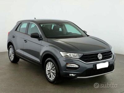 Usata VW T-Roc Advance 116 CV (85 kW) 2019 Grigio SUV