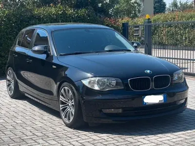Usata BMW 118 143 CV (105 kW) 2008 Nero Utilitaria