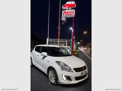 Usado Suzuki Swift 75 CV (55 kW) 2015 Blanco Utilitario