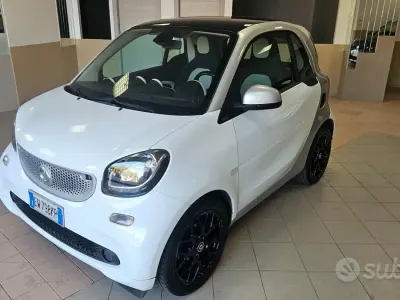Usata Smart ForTwo Coupé Passion 71 CV (52 kW) 2015 Bianco Coupé