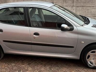 Usata Peugeot 206 2000 Utilitaria