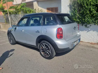 Usata Mini Countryman 111 CV (81 kW) 2014 Grigio SUV