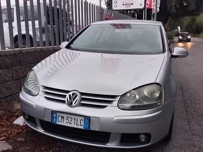 Usata VW Golf IV Sportline 141 CV (103 kW) 2004 Grigio Berlina