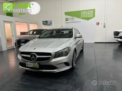 Usata Mercedes CLA200 136 CV (100 kW) 2019 Grigio Coupé