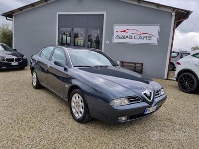 Alfa Romeo 166