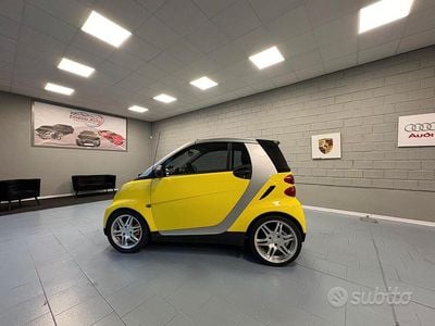 Usata Smart ForTwo Cabrio Brabus 84 CV (61 kW) 2009 Giallo Cabrio