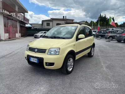 Occasion Fiat Panda 4x4 69 ch (50 kW) 2005 Jaune Citadine