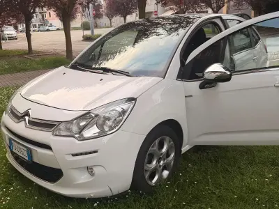Usata Citroën C3 Exclusive 82 CV (60 kW) 2015 Bianco Berlina