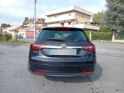 Usata Opel Insignia 163 CV (119 kW) 2015 Nero Station wagon