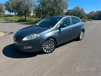 Usata Fiat Bravo 120 CV (88 kW) 2007 Blu Utilitaria