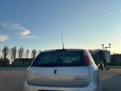 Usata Fiat Punto 65 CV (47 kW) 2007 Grigio Utilitaria