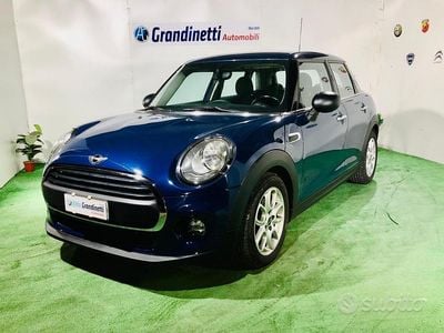 Usata Mini Cooper D 95 CV (69 kW) 2017 Blu Utilitaria