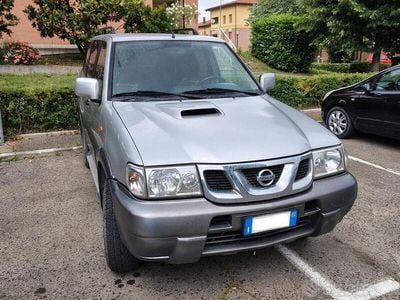 Usata Nissan Terrano 101 CV (74 kW) 2002 Grigio SUV
