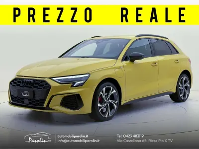 Usata Audi A3 S-Line 245 CV (180 kW) 2024 Giallo pitone Berlina