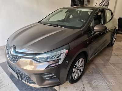 Usata Renault Clio V Intens 86 CV (63 kW) 2020 Marrone Berlina