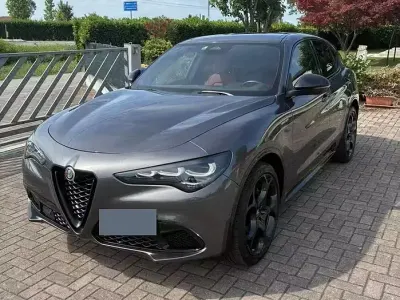 Usata Alfa Romeo Stelvio Veloce 160 CV (117 kW) 2025 Grigio SUV
