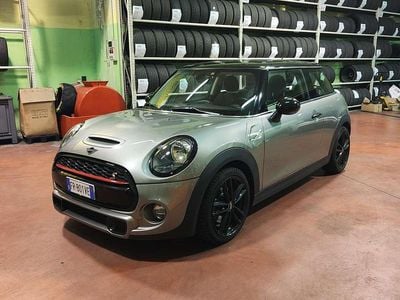 Usata Mini Cooper S 192 CV (141 kW) 2018 Grigio Utilitaria