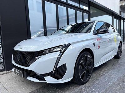 Usata Peugeot e-308 114 kW (156 CV) 2023 Bianco okenite Utilitaria