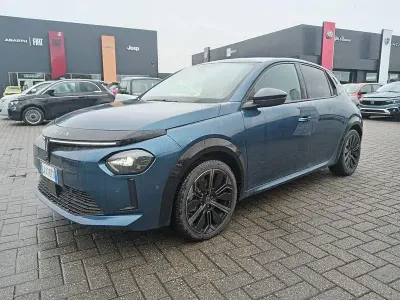Neu Lancia Ypsilon 114 kW (156 PS) 2025 Blau Kleinwagen