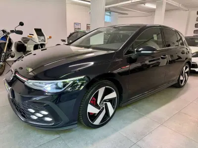 Käytetty VW Golf VIII GTI 245 HP (180 kW) 2023 Musta Sedan