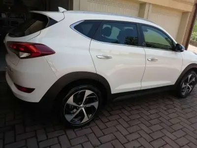 Usata Hyundai Tucson Comfort 116 CV (85 kW) 2017 Bianco SUV