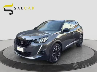 Usata Peugeot 2008 GT-line 131 CV (96 kW) 2020 Grigio SUV