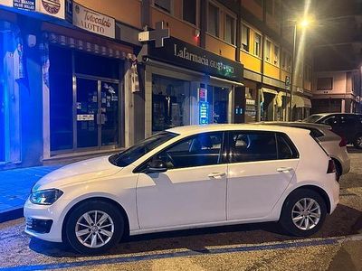 Begagnad VW Golf VII 110 HK (80 kW) 2016 Vit Sedan